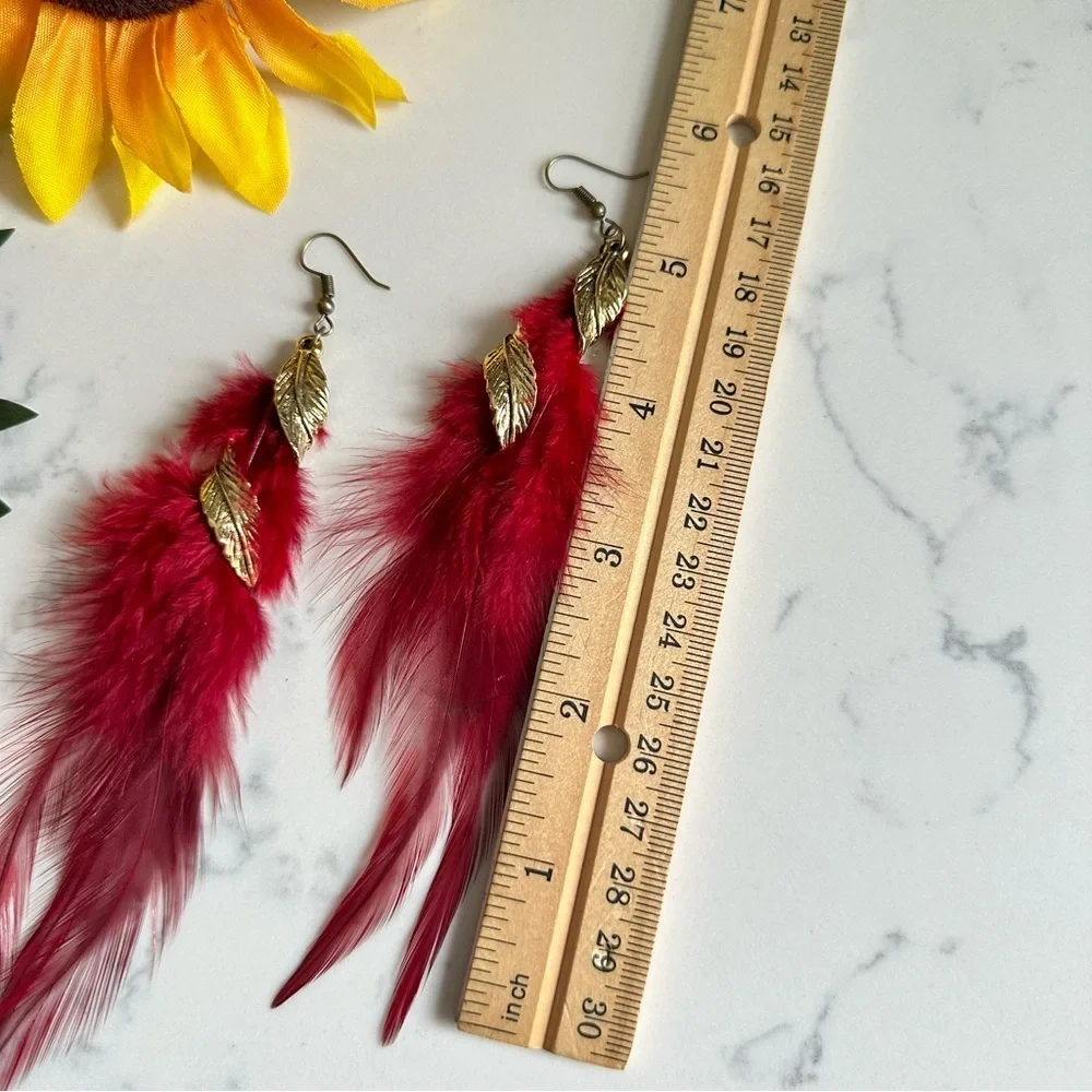 2/$30🌵 Dark Red Feather Earrings Antiqued Gold Twist Dangle Bohemian Hippie NEW